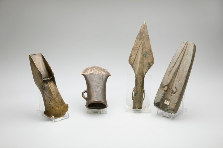 bronze-age-weapons-and-tools-monaghan-county-museum